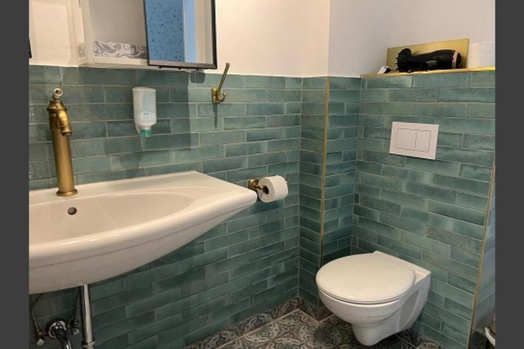 Studio-Apartment 29 Beim Saseler Markt Frisch Renoviert Hamburg Eksteriør bilde
